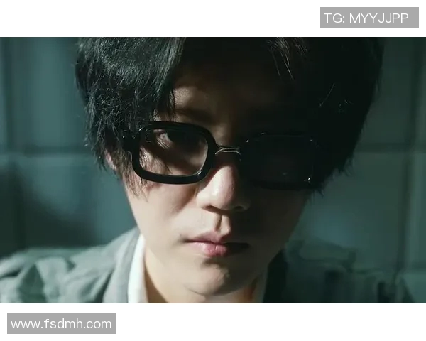 鹿晗与足球明星展开激烈对决谁能在绿茵场上技压群雄 鹿晗与足球明星展开激烈对决谁能在绿茵场上技压群雄